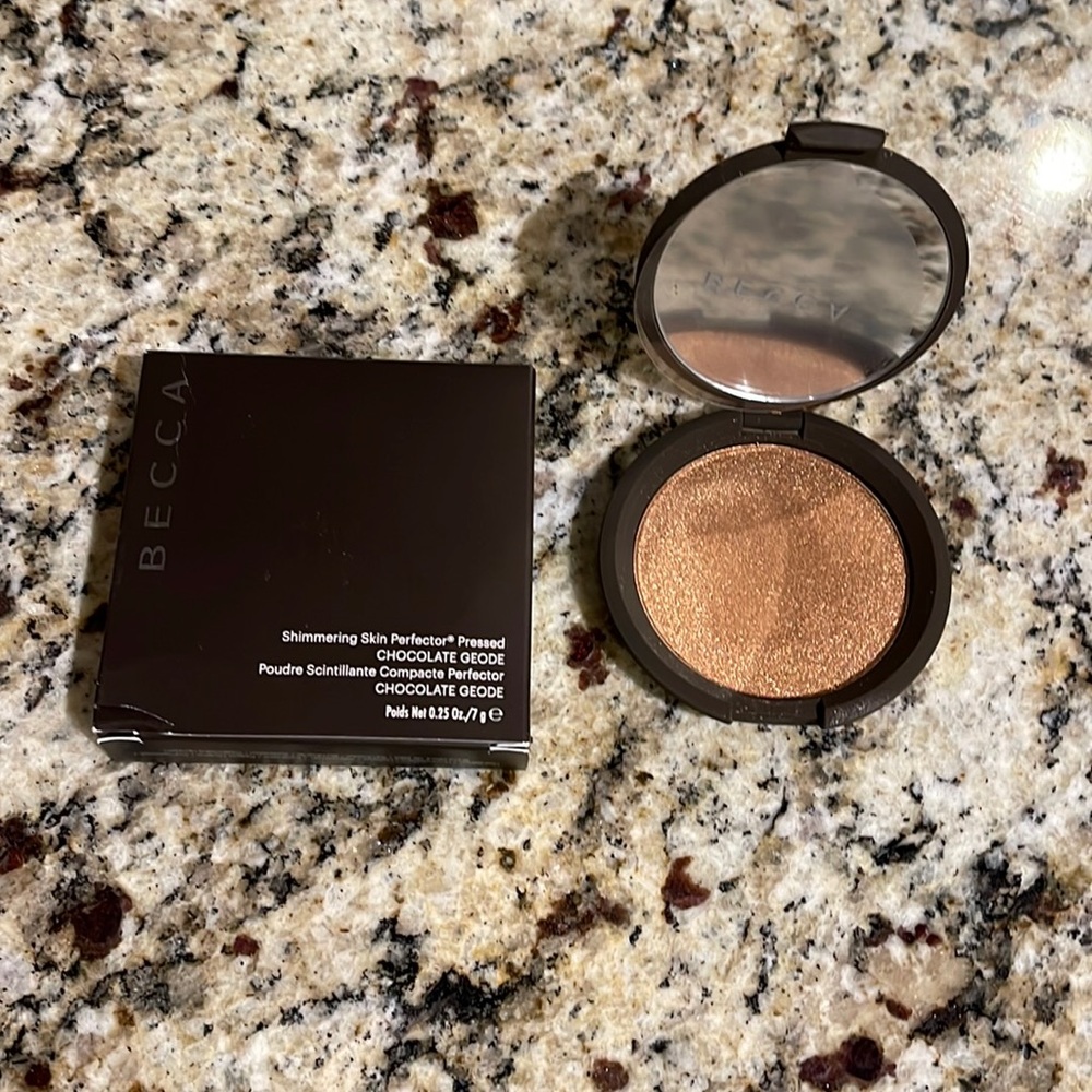 Becca Shimmering Skin Perfector in Chocolate Geode